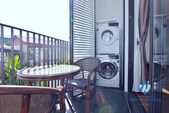 A gorgeous and brand new 2 bedroom apartment for rent in Xuan dieu, Tay ho